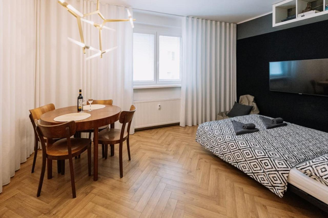 Stadiumside Studio Daire Bratislava Dış mekan fotoğraf