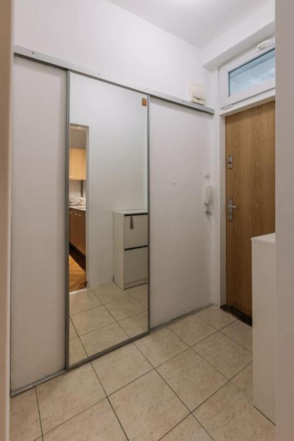 Stadiumside Studio Daire Bratislava Dış mekan fotoğraf